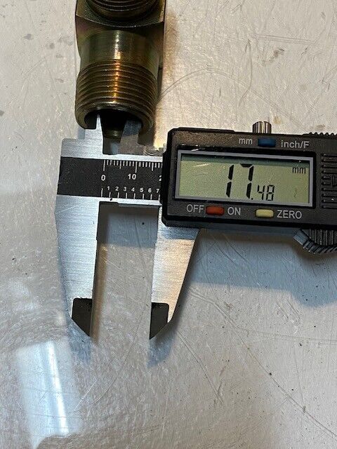 9 Quantity of 90 Degree Elbow Hydraulic Fittings 26mm Thread 17mm ID 15mm Nipple