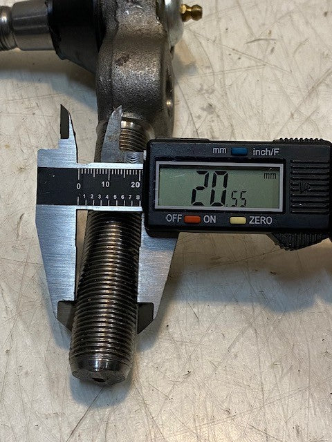 Tie Rod End 7" Long 4-3/4" Wide 21mm Thread 19mm Thread 19mm Bore