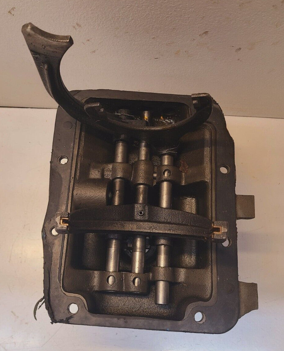 Eaton Shift Top Bar Housing S-A627 | C95737