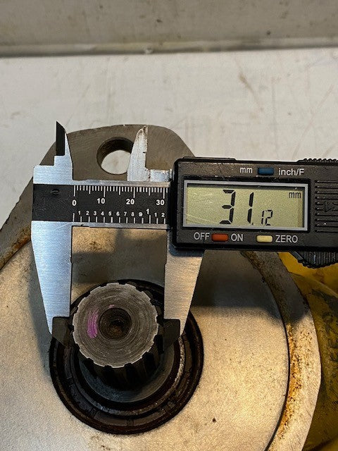 Hydraulic Gear Pump 6527400 | 6259 | 14-Spline 31mm Shaft 8-Bolt