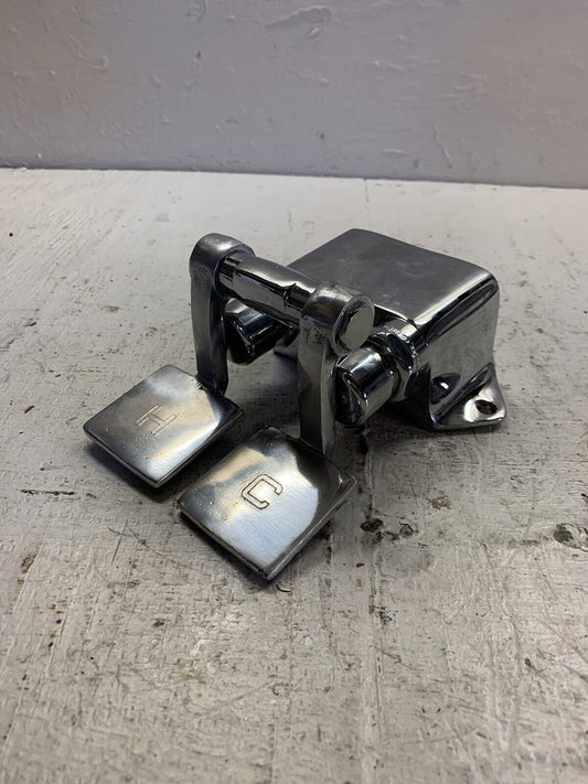 Floor Mounted Self Closing Double Foot Pedal Valve, Chrome 625-699ABCP