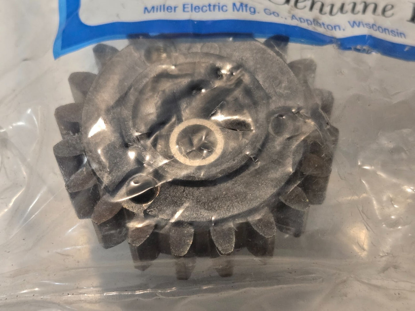 Miller Insulated Spur Gear with Bearing 053842 | 715959025775 | 20 Tooth