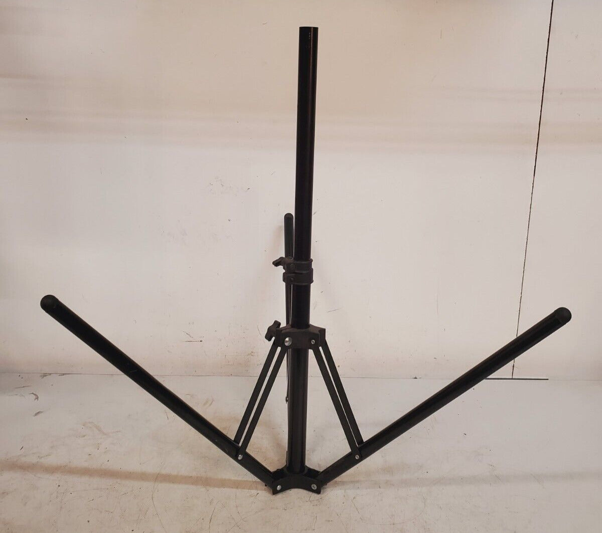 Support Aluminum Tripod 44" Length