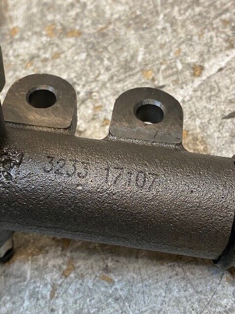 4 Quantity of Duralast For Mitsubishi 900033 Clutch Slave Cylinders (4 Quantity)