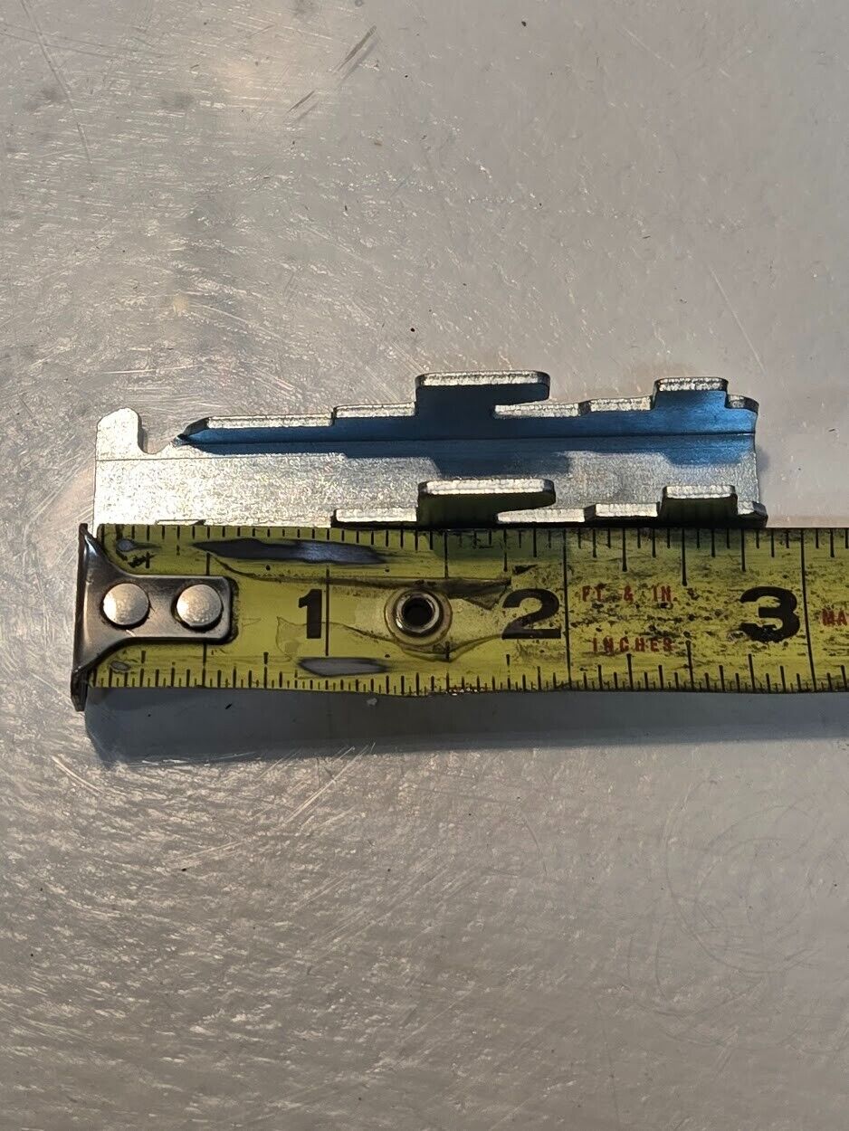 30 Quantity of Penco Box Shelving Clips 2-7/8"x7/8"x5/8" (30 Quantity)