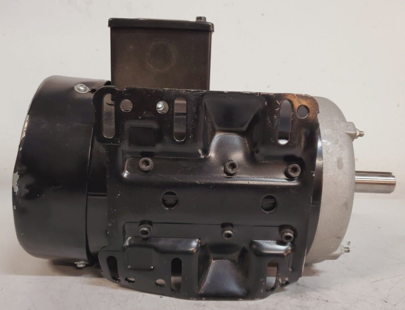 Cuilvu Electric Motor 161326 | FM1203145T200319 RPM 3450 FR 145T 230V HP3 | 60Hz