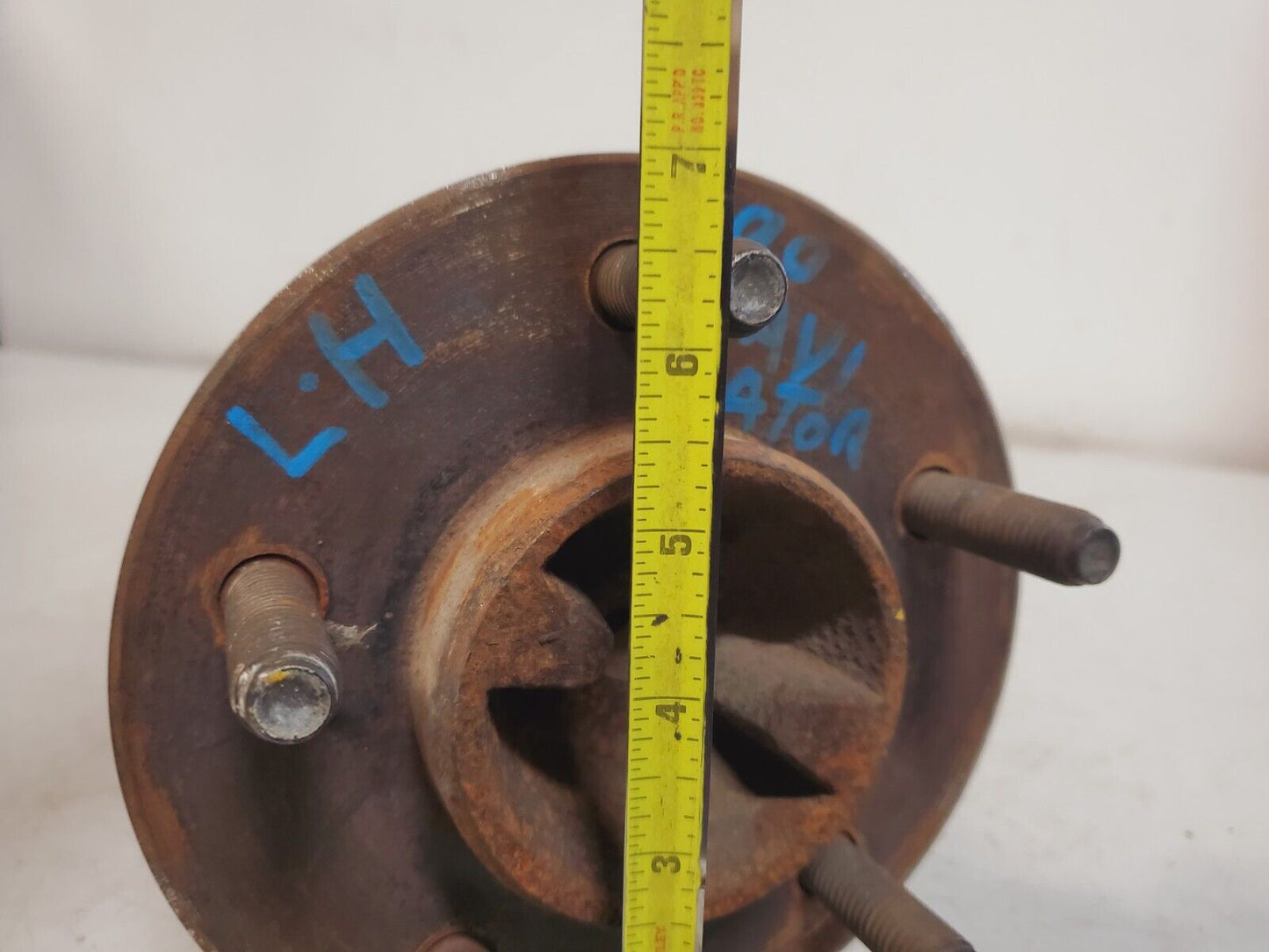 Navigator Differential Axle Shaft LH | 35" Length | 7" Diameter | 34 Spline