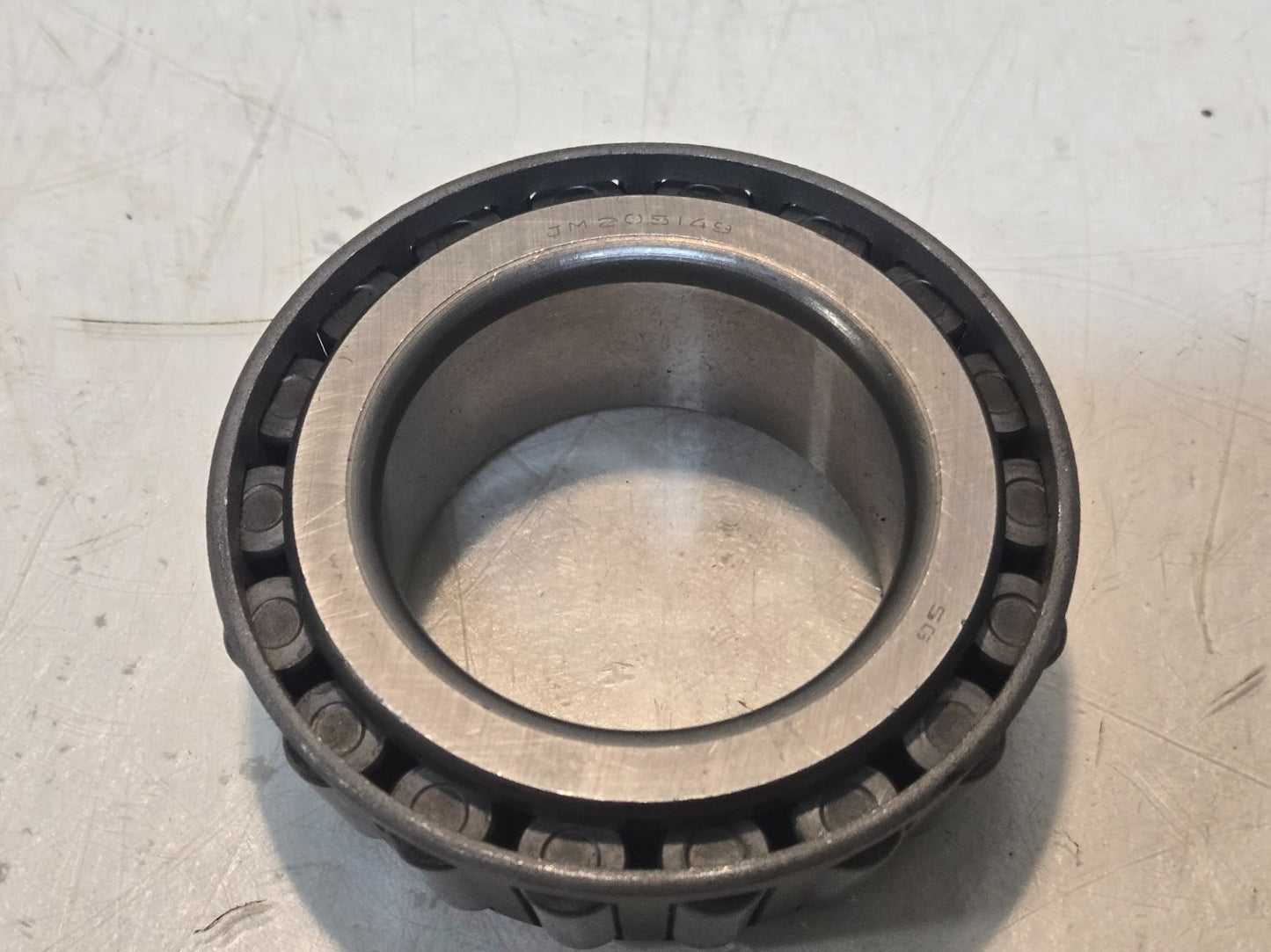 SG Tapered Roller Bearing Cone JM205149 | 82.7 mm x OD 50 mm x Bore 28.7 mm Wide