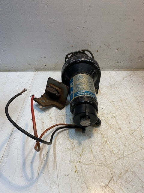 Superwinch X1 Model 1101 Trailer/Utility Electric Winch 2,000 lbs / 12V