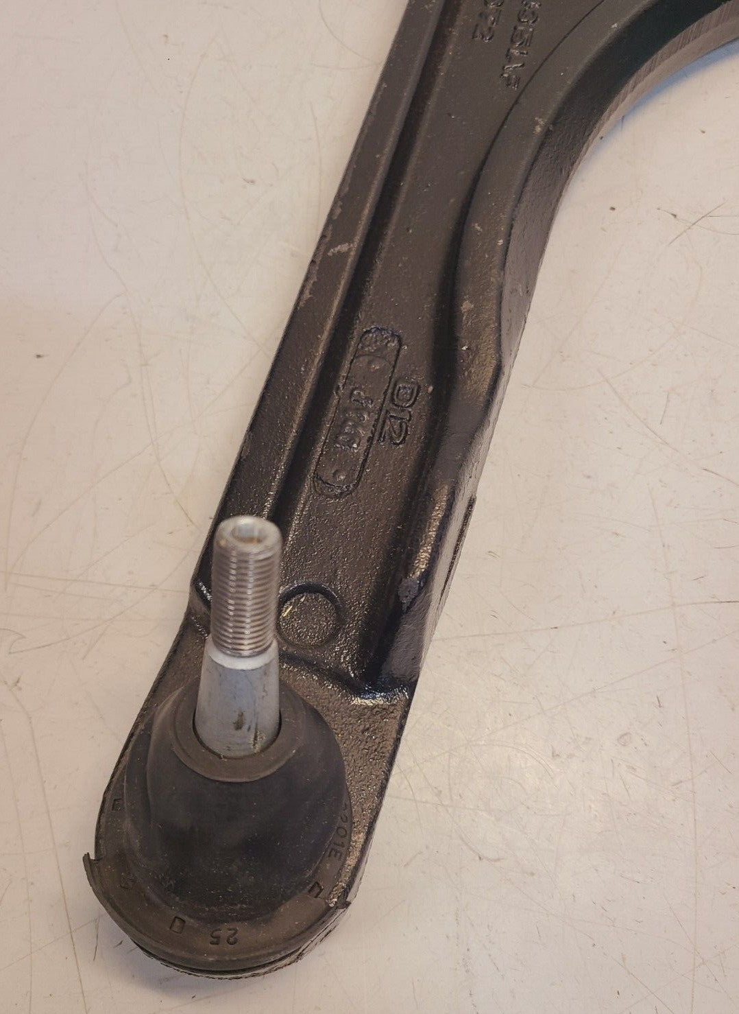 Chrysler Pacifica Front Lower Control Arm 04743151AF | 6T2 | D12 | J140