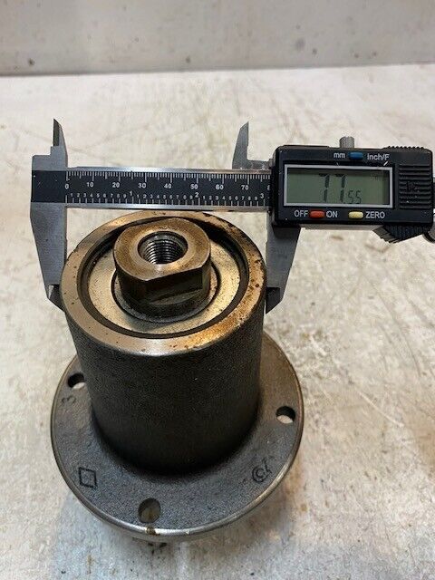 Cast Iron Spindle Assembly ODD 1166 | 1-1/4" Shaft 25mm Dia. 11mm ID