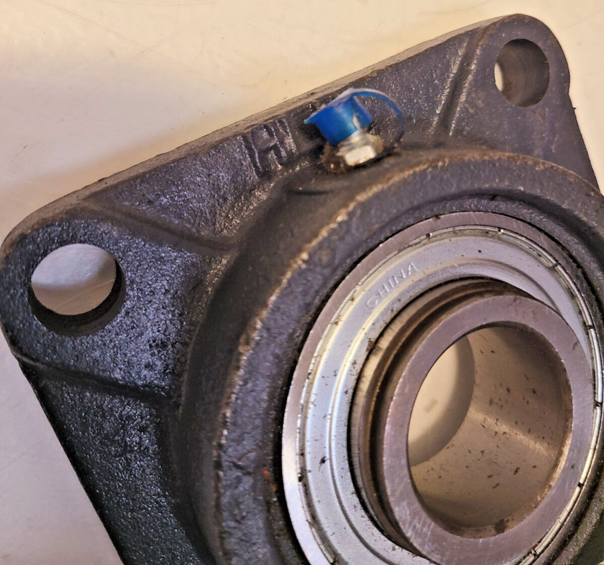 HLU 4-Bolt Flange Bearing 1-1/4"| F207 | SA207-20G