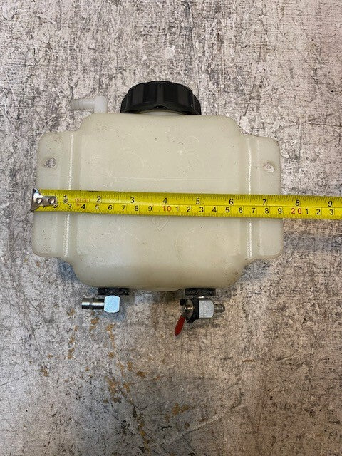 Water Coolant Tank Overflow Reservoir for Radiator 5-1/2" x 5-1/2" x 3-1/2