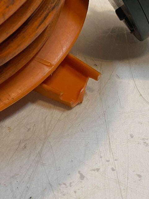 Tower Power 100ft 13 Amps Extension Cord on Broken Reel 125 Volts CRU310013