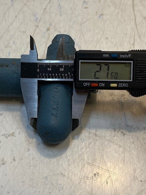 Hydraulic Relief Valve V13277 | 4-1/4" L 34mm Thick 4" W 28mm Thick