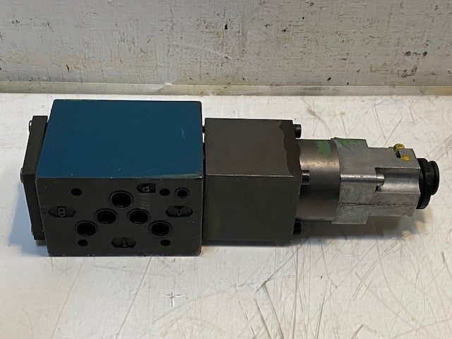 Bosch 0811403001 Hydraulic Proportional Flow Control Valve 1837001206, 02557