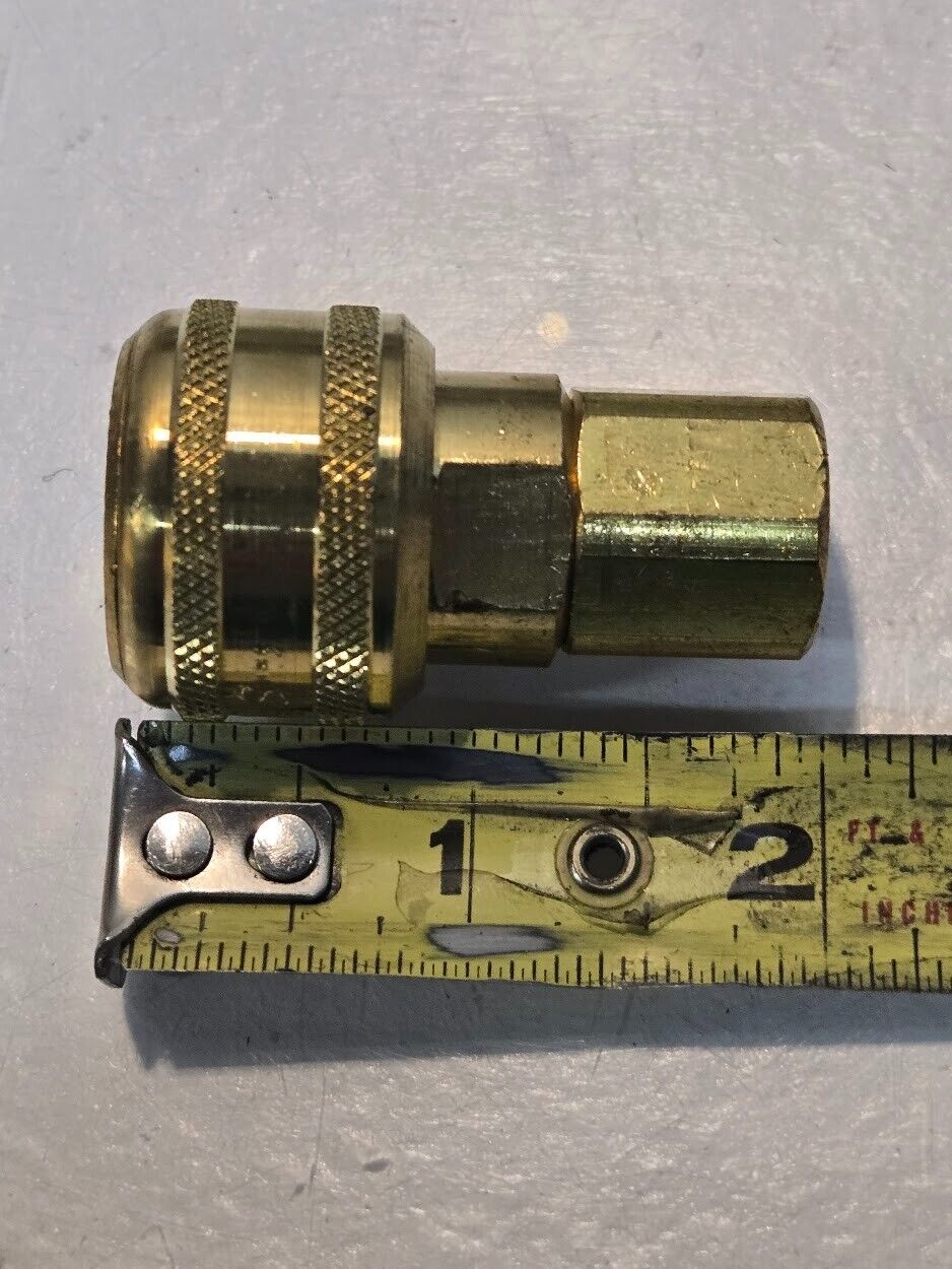 4 Quantity of Parker 30 Series B33 1/4" Quick Connector Couplings 2799-1 (4 Qty)
