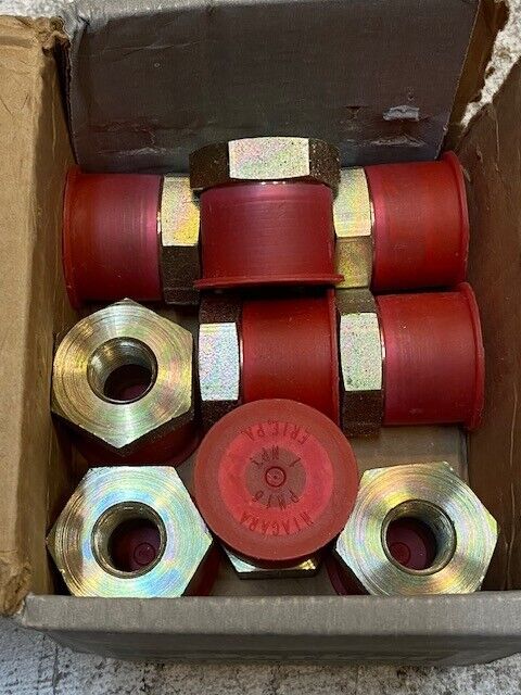 9 Quantity of Parker 1X3/8PTR-S Pipe Thread Reducers (9 Quantity)