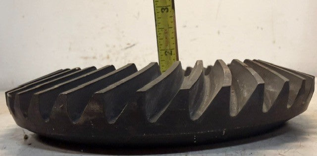 Differential Spiral Bevel Gear 05-19-355 | 39 Tooth 9 In OD 5 In Bore