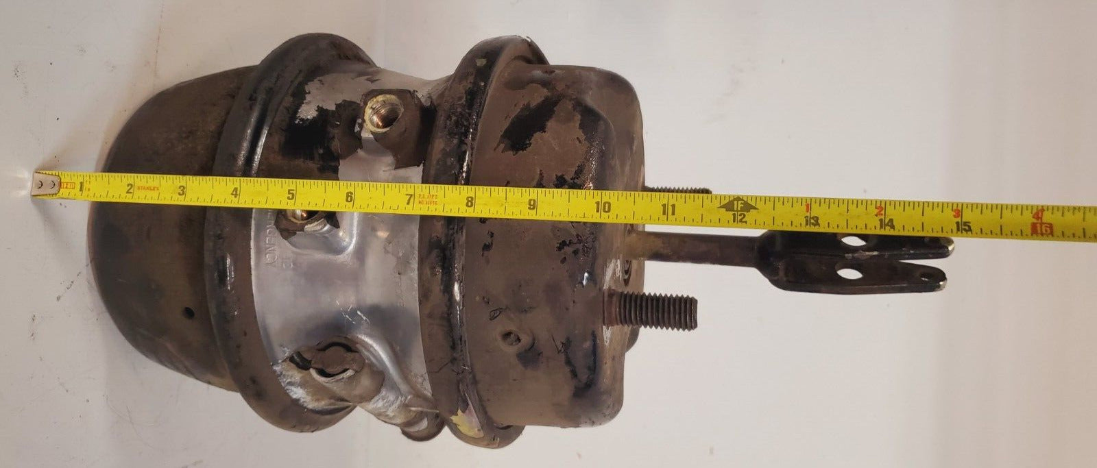 Haldex Brake Chamber 30 Stroke | 140PSI | 3291004 | 3030