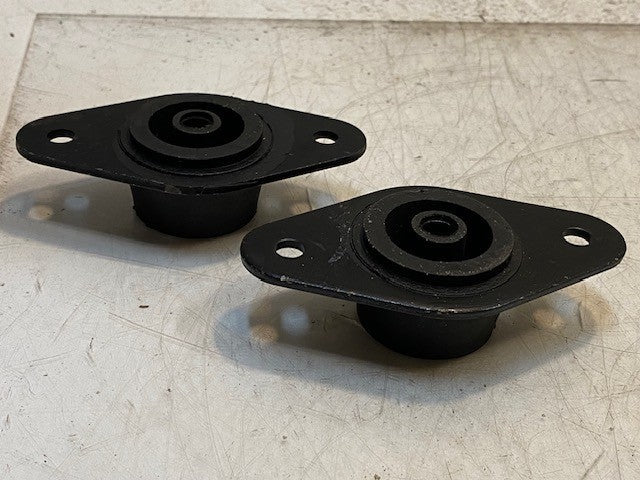 2 Quantity of Engine Motor Mount Isolators 4-1/2" L 2-3/8" W 10mm Bore (2 Qty)