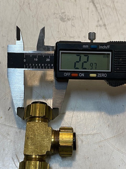 17 Quantity of Brass Compression Tee Pipe Fitting 17mm Thread 8mm ID (17 Qty)