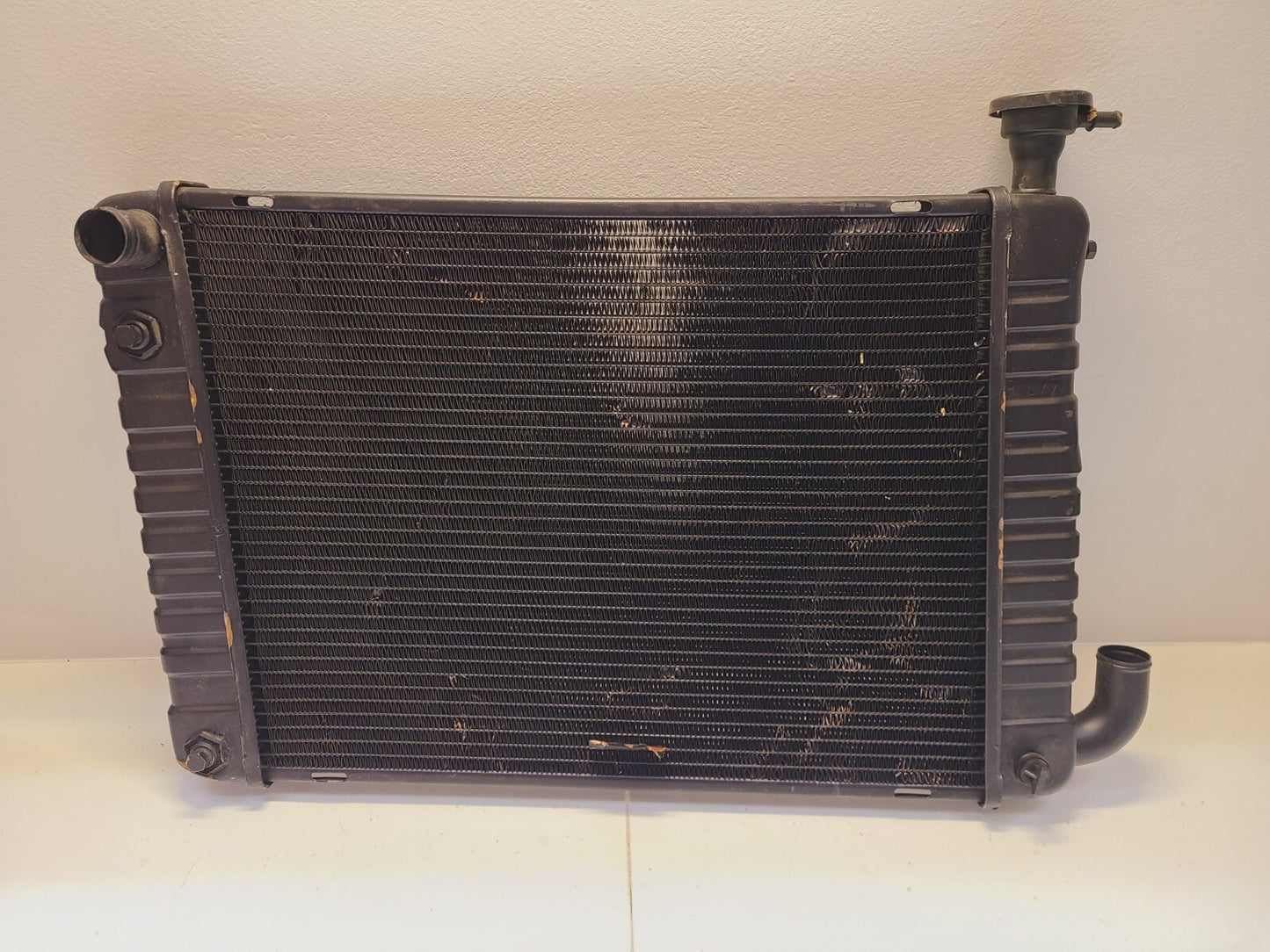 Copper Radiator 3977 For Chevy Pontiac Oldsmobile Sunfire Skyhawk J2000 Cadillac