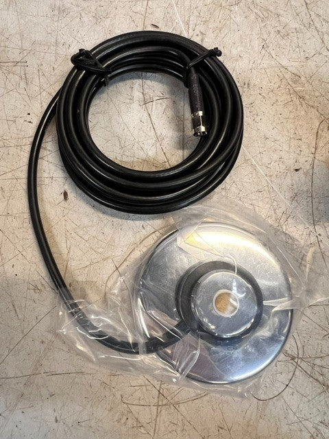 L-Com HMA1-SMA10 Magnetic Atenna Mount 10-Foot Cable SMA Male Connector