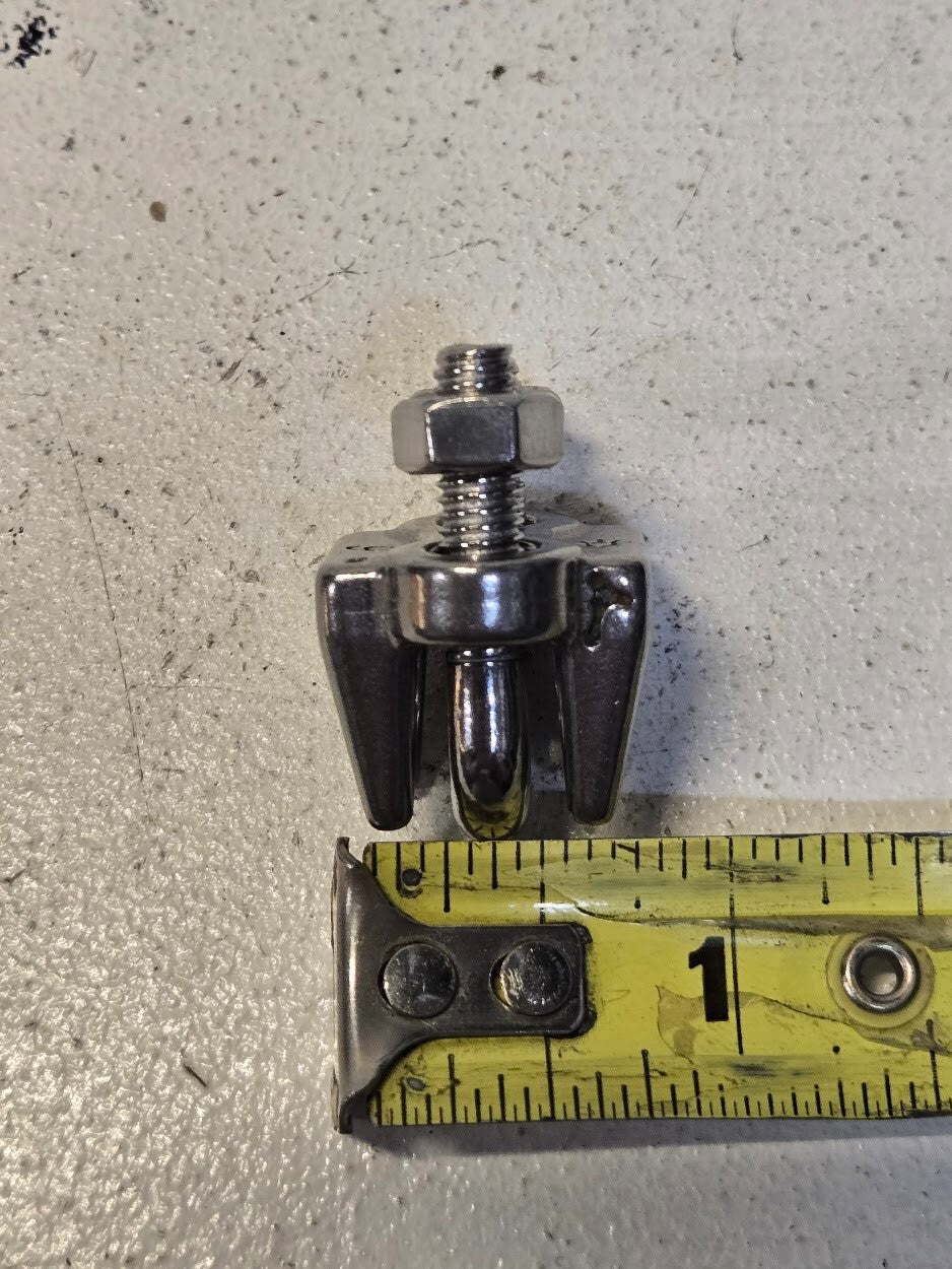 50 Quantity of Suncor Stainless S0122-FS07 1/4" Wire Clips (50 Quantity)