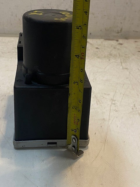 VDO Adolf Schindling AG Vacuum Pump for Audi 93059194 | 8LO862257N