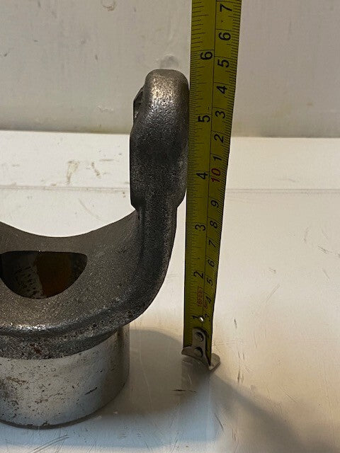 End Yoke 55J43 38mm Bore 39mm Pin Hole 4-5/8" W 5-3/4" H 3" D