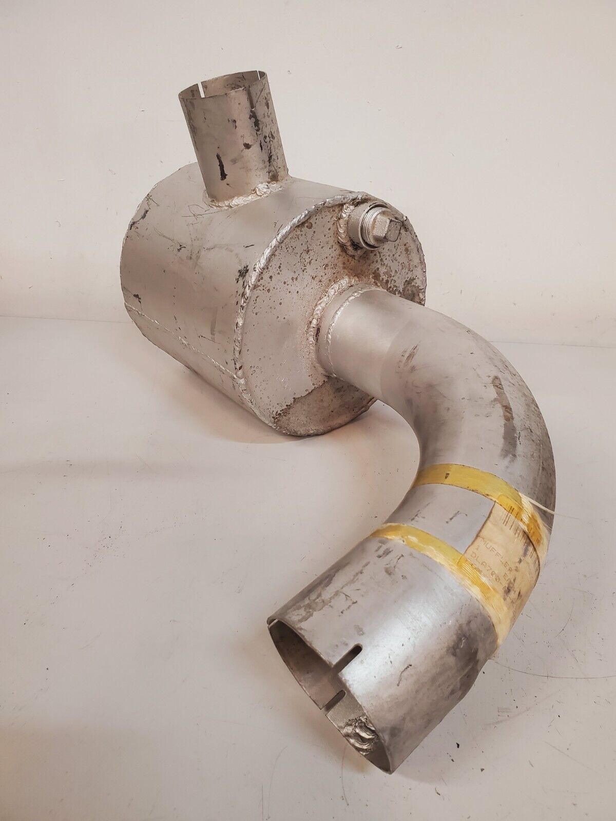 Exhaust Muffler DLA700-86-M-2721 | 2992007317937