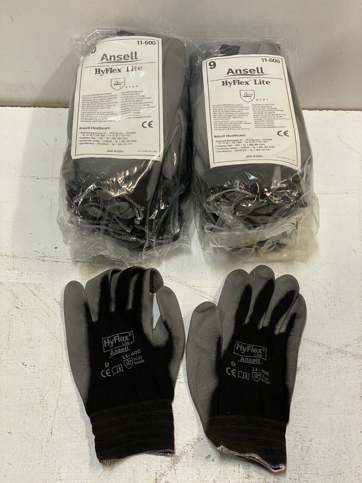 24 Pairs of Ansell HyFlex Lite Gloves 11-600 Black/Gray