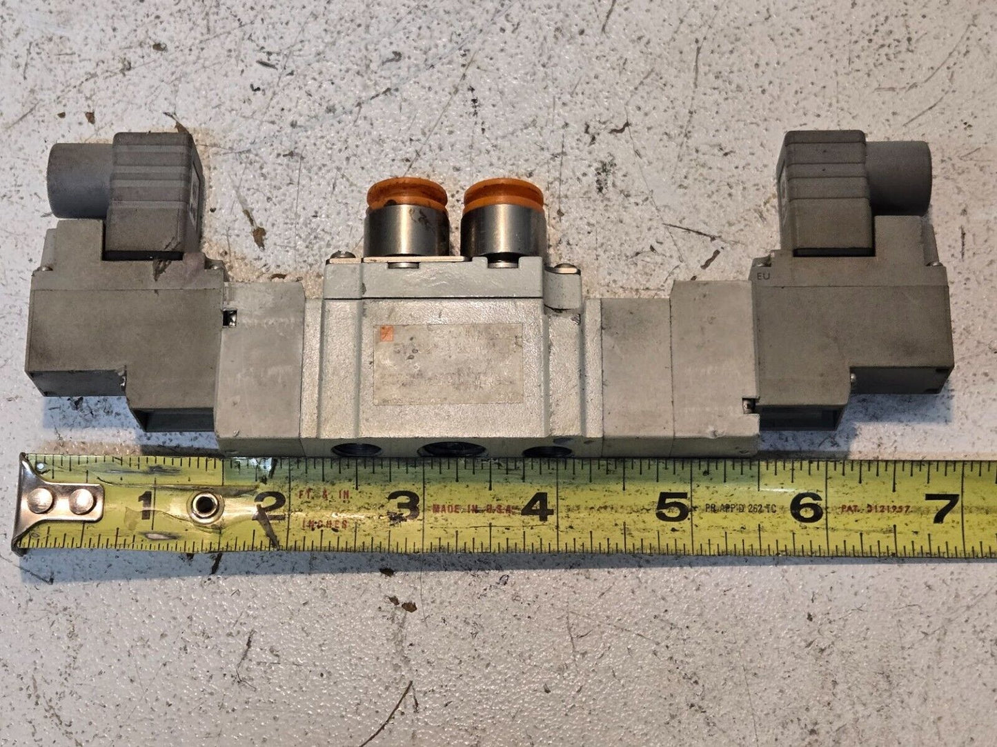 SMC SY7320-3D-N11T-F2 5 Port Solenoid Valve