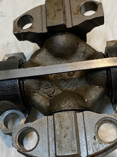 Universal Joint 6029 | 2C MECH | 3" Wide 9mm Bolt Holes