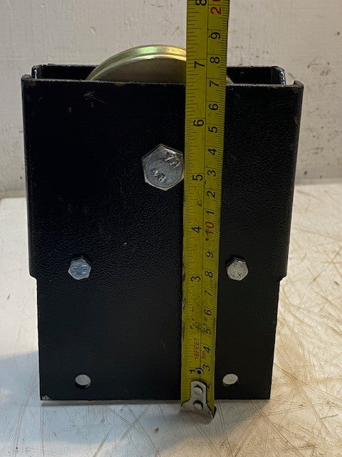 Heavy Duty V-Groove Wheel w/ Preattached Steel Box Mount Assy 7" x 5" x 2-1/4"