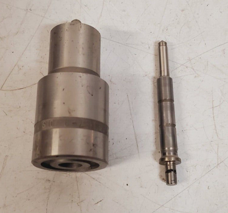 2 Quantity of Fuel Injection Nozzles 328367-1 (2 Qty)