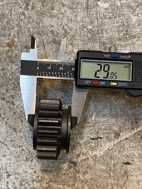 Gear 20-Teeth 15-Spline 28mm Bore 50mm OD 29mm Thick