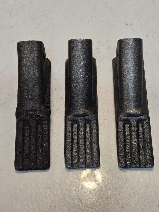 3 Quantity of TUF-GO 175 Bucket Teeth | 1-3/8" Wide for 3/4" Shank (3 Quantity)
