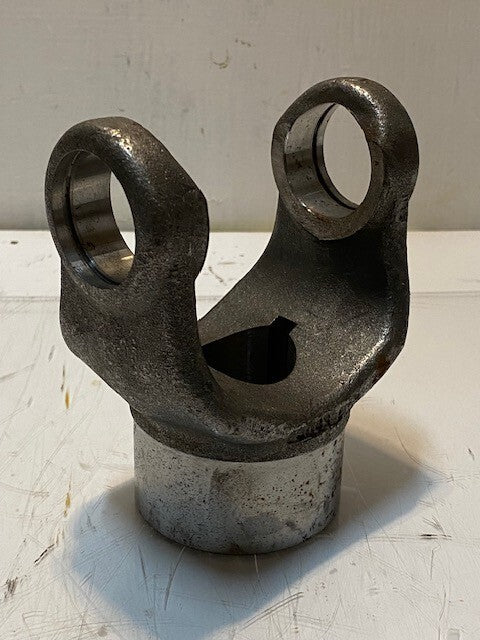 End Yoke 55J43 38mm Bore 39mm Pin Hole 4-5/8" W 5-3/4" H 3" D