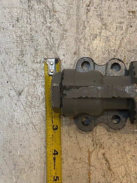 Salem Line Hydraulic Pump 2421-1 | 7"x3"x3"