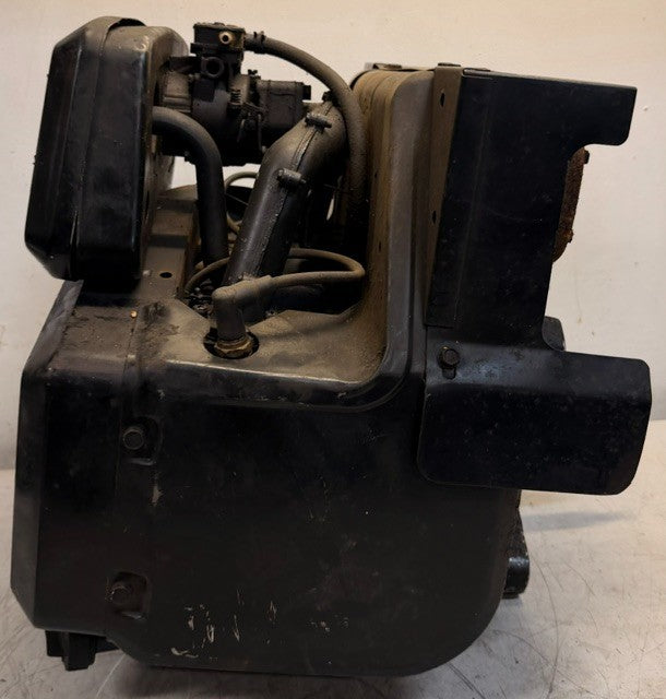 Briggs & Stratton Opposed Twin-Cylinder Engine 402707 | 0132-07 | 84061912
