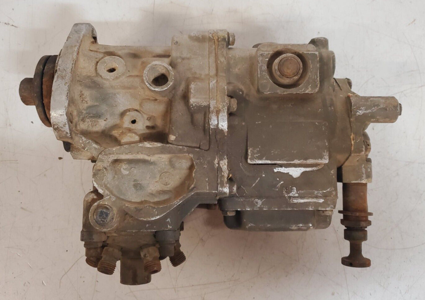 American Bosch Fuel Injection 691-022-C91 | 100-6A-100A 9555-A8 Slight Damaged