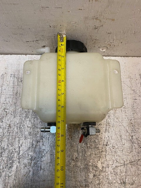 Water Coolant Tank Overflow Reservoir for Radiator 5-1/2" x 5-1/2" x 3-1/2