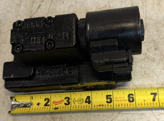 Hydra Force Hydraulic Directional Control Valve With Solenoid Operator 7095945