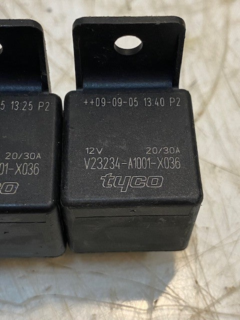 6 Quantity of Tyco Automotive Relays V23234-A1001-X036 | 12V 20/30A (6 Quantity)