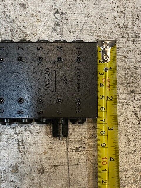 Lincoln Lubricating Block Metering Device SSV M04A08C