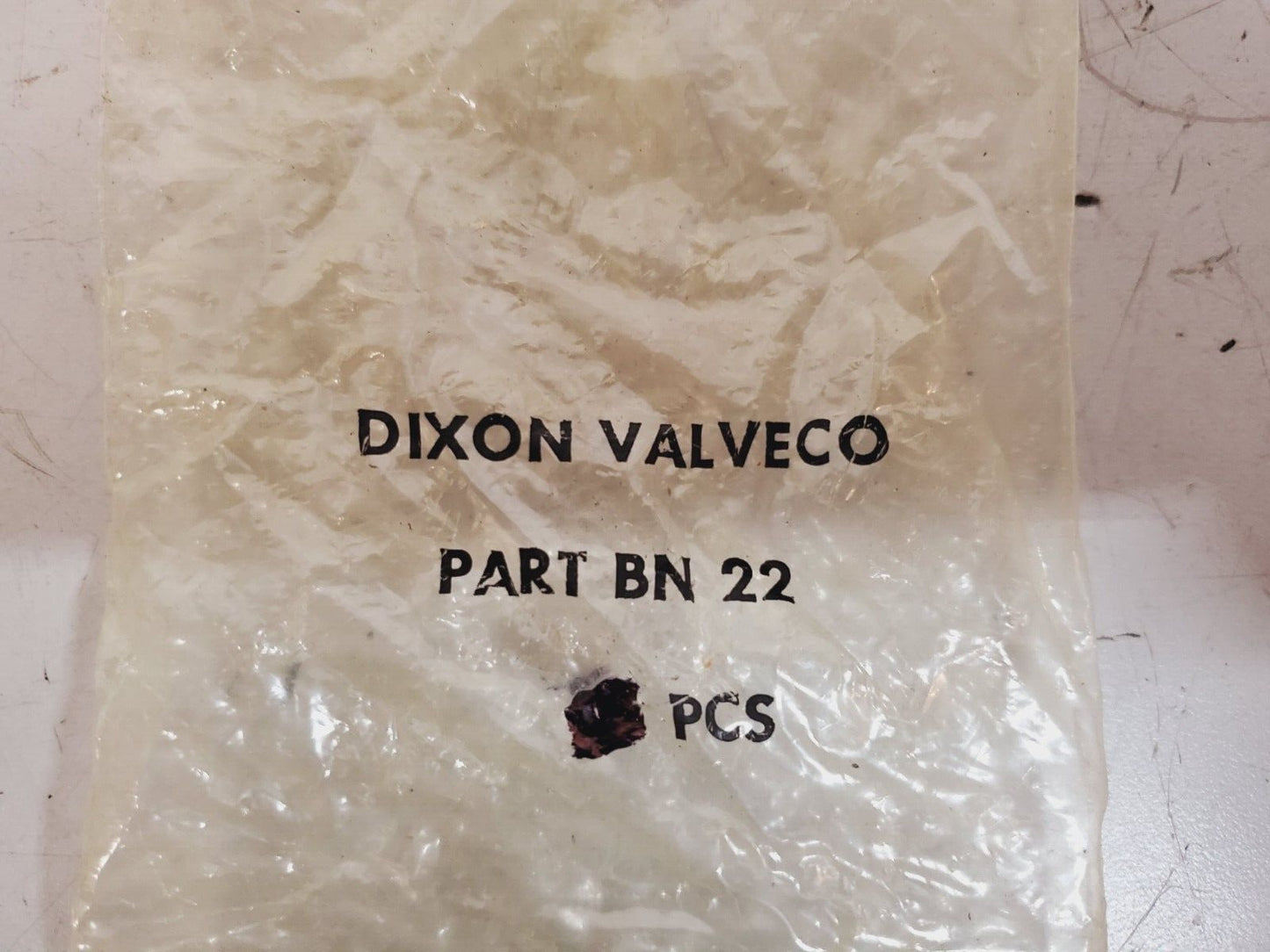 50 Qty. of Dixon Valveco Valves 1/4" Hose ID x 1/4" Male BN22 (50 Qty)