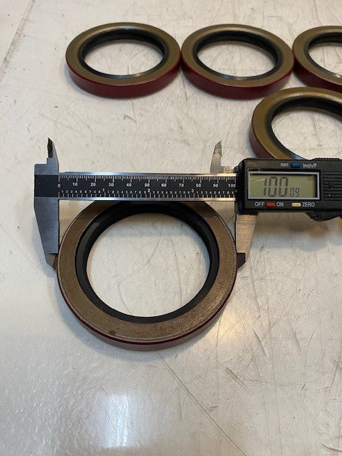 5 Quantity of Auto Xtra Wheel Seals 2081 | 12003 | 70x100x12mm (5 Quantity)