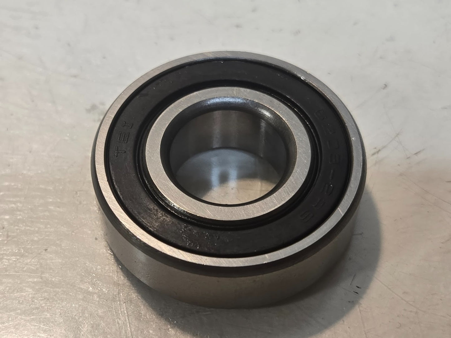 8 Quantity of Ball Bearings 6203-2RS | 40 mm OD x 17 mm Bore (8 Quantity)